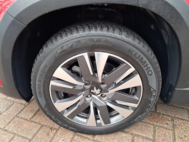 Peugeot 2008 1.2 PureTech Allure met volle Automaat!! | Clima | Cruise control | Navigatie | LM Velgen RIJKLAARPRIJS INCL 12 MAANDEN GARANTIE EN BEURT