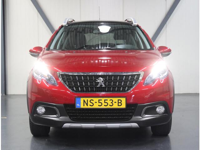 Peugeot 2008 1.2 110PK Allure | Panoramadak | AppleCarplay/Android Auto | 16"LMV | Navigatie | Cruise Control | Climate Control | Isofix | Privacy Glass |