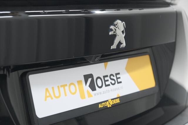 Peugeot 2008 PureTech 100 Allure | Trekhaak | Navigatie | Camera | Apple Carplay