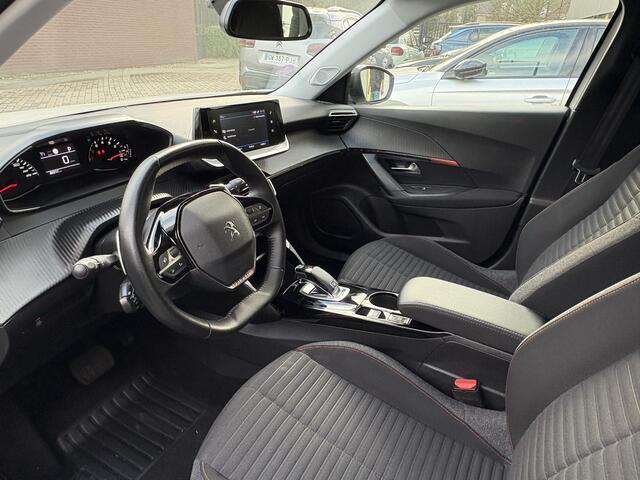 Peugeot 2008 1.2 PureTech Active Pack Automaat, Parelmoer lak, Navigatie, LED, Parkeersensoren