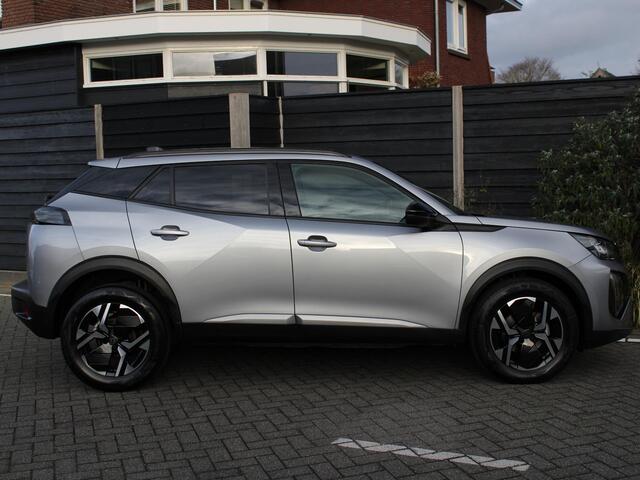 Peugeot 2008 Allure 1.2 PureTech 100PK Navigatie, Achteruitrijcamera, Parkeersensoren, Apple Carplay, Android Auto, Lichtmetalen velgen