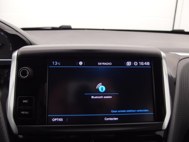 Peugeot 2008 1.2 PureTech Allure AUTOMAAT / D-RIEM VV / NAVI / CLIMA / PDC / CARPLAY / CAMERA / NL-AUTO