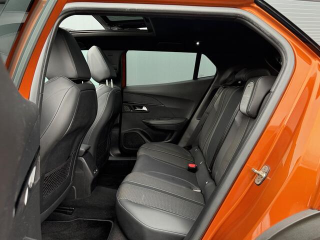 Peugeot 2008 BWJ 2021 | 1.2T 131PK GT | PANO SCHUIFDAK | VOCAL | CAMERA A | CLIMA | NAVI | CARPLAY | PRIVACY GLASS | PDC 2X | LEDER/STOF |