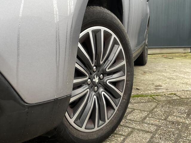 Peugeot 2008 1.2 PureTech Active Automaat - Navigatie - Cruise Control