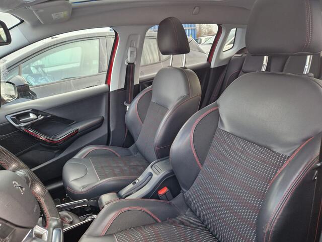 Peugeot 2008 1.6 BlueHDi Allure | Cruise control | Electronic climate controle | Trekhaak