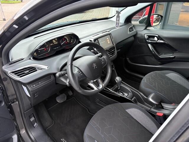 Peugeot 2008 1.2 PureTech Signature | Navi | Cruise | 11.221 km Dealeronderhouden