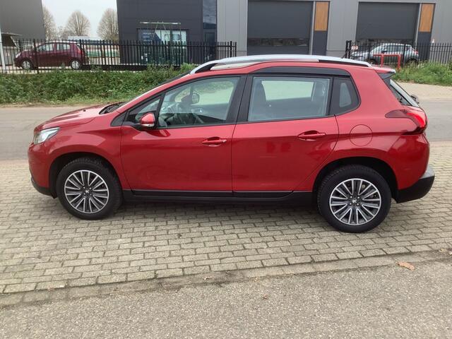 Peugeot 2008 1.2 PURET. BLUE LION