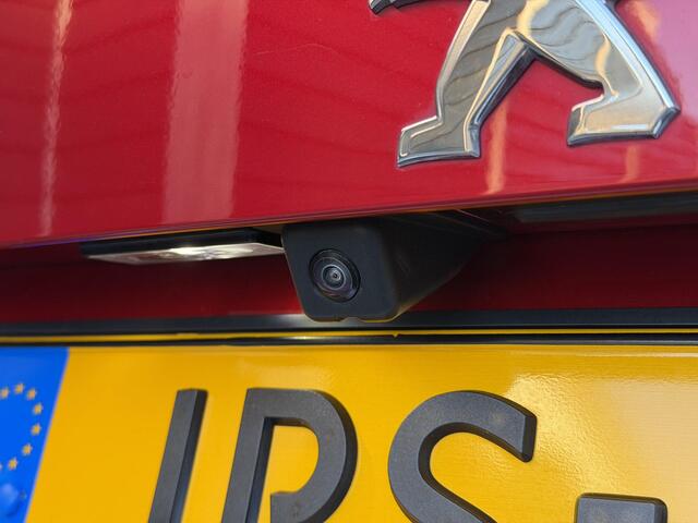 Peugeot 2008 Allure Pack 1.2 PureTech 130PK EAT8 Automaat Achteruitrijcamera, Stoelverwarming, Keyless Start, Parkeersensoren, Apple Carplay, Android Auto