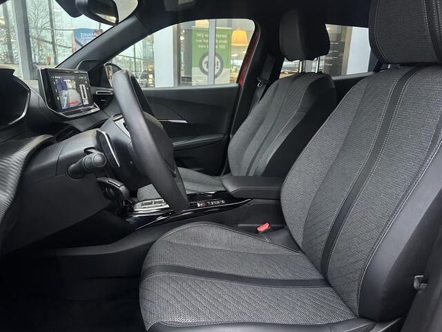 Peugeot 2008 1.2T 130pk Automaat Allure | Apple Carplay/Android Auto | Navigatie | Climate Control | Cruise Control | Parkeercamera/-sensoren | DAB | Lichtmetalen velgen |