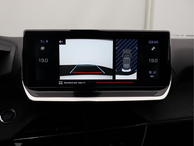 Peugeot 2008 1.2 PureTech Blue Lease Allure/ trekhaak/ zeer mooi!