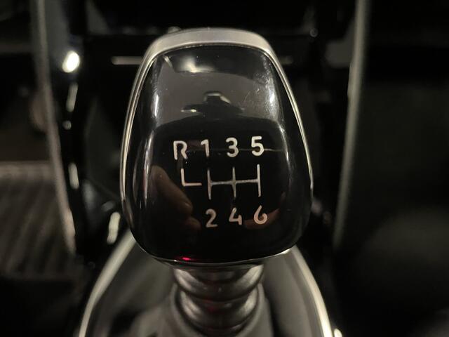 Peugeot 2008 1.2 PureTech Allure CLIMATE CONTROL-PARKEERSENSOREN-APPLE CARPLAY/ANDROID