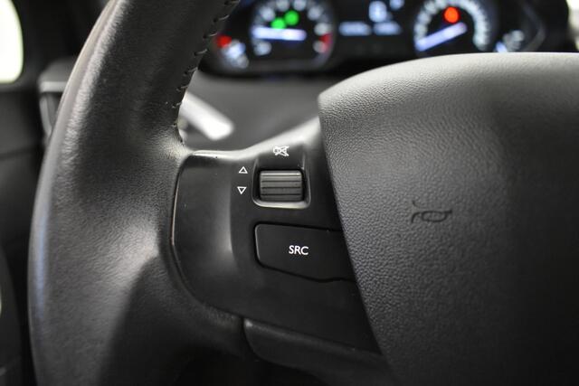 Peugeot 2008 1.2 PureTech 110PK Automaat Navi Cruise PDC V+A