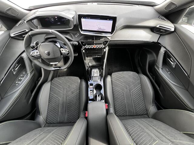 Peugeot 2008 Hybrid 145 GT 8 jaar Garantie / Elektr. schuifdak en bestuurdersstoel / Stoelverwarming / Camera 360° / Adapt. CC / Navi / Apple Carplay Android / 17" LM wielen / ook in zwart leverbaar /
