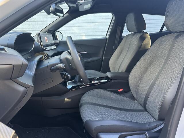 Peugeot 2008 Allure 1.2 Turbo 100pk | NAVI | CAMERA | KEYLESS ENTRY | CLIMA | APPLE CARPLAY / ANDROID AUTO |