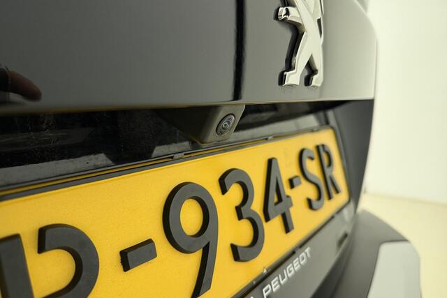 Peugeot 2008 1.2 PureTech GT 130 PK | Handgeschakeld | Camera | Climate Control | Adaptive Cruise Control | 3-D Instrumentenpaneel | Start/stop | 1e eigenaar | BTW auto
