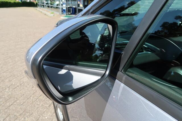 Peugeot 2008 1.2 PureTech Allure Eerste eigenaar nieuwe distributie NAP aanwezig