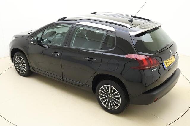 Peugeot 2008 PureTech 110 pk | Zeer lage km-stand! | Navigatie | Apple Carplay/Android Auto | Airco | Cruise Control | Parkeersensoren | Metallic lak