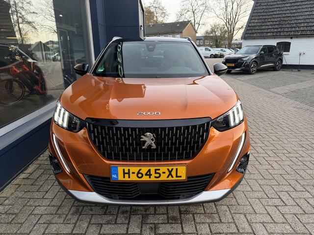Peugeot 2008 1.2 Turbo 130 PK GT-Line | Panorama Schuif-Kanteldak | Navigatie via Telefoon | Stoelverwarming | Cruise Control | Full LED Verlichting | Keyless Start | 18" Lichtmetalen Velgen EVISSA | Climate Control | Camera | Parkeersensoren |