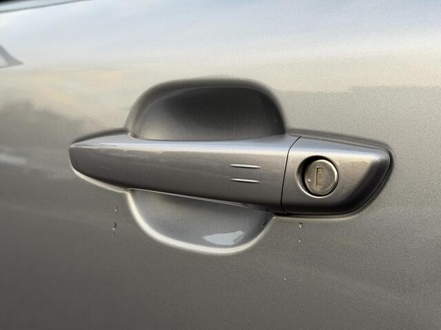 Peugeot 2008 Allure 1.2 Hybrid 145PK Navigatie, Rondomzichtcamera, Keyless, Adaptieve Cruise Control, Climate Control, Apple Carplay, Android Auto