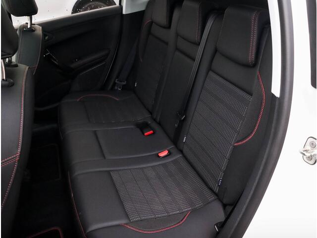 Peugeot 2008 1.2 PureTech GT-line | Trekhaak | Pano | Camera