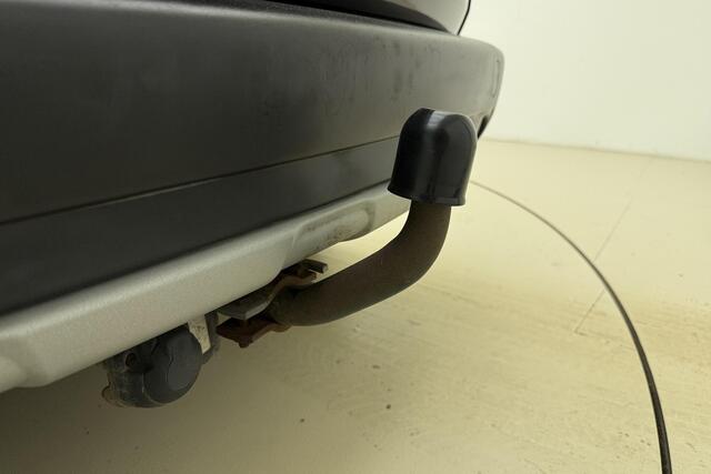 Peugeot 2008 1.2 PureTech Allure | 130 PK | Trekhaak | Achteruitrijcamera | Panoromadak | Navigatie |