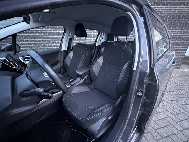 Peugeot 2008 1.2 PureTech Blue Lion | Airco | Radio | DAB+