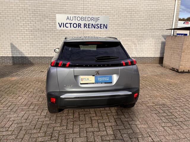 Peugeot 2008 Allure, navi, camera,pdc 1.2 PureTech Allure