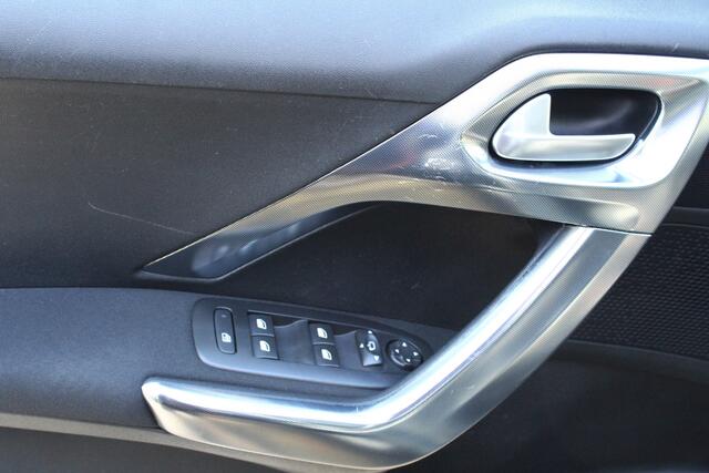 Peugeot 2008 1.2 PureTech GT-line clima cruise navigatie