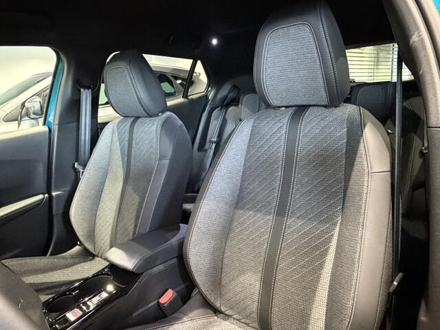 Peugeot 2008 Hybride Benzine 145 Allure Automaat * Voor & Achterzijde Parkeer Camera * Navigatie * Dodehoek Protectie * Adaptive Cruise Control * Vingerhoets; Vierde Generatie Eersteklas Service. Al meer dan 100 jaar een begrip in de Brabantse Kempen.