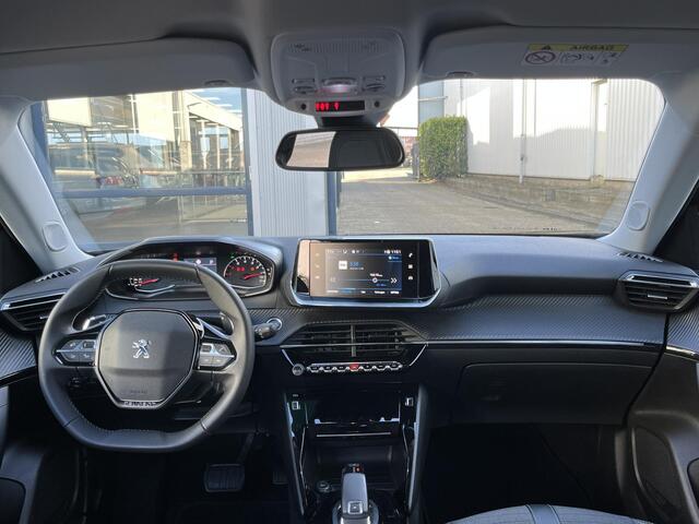 Peugeot 2008 1.2 PureTech Allure Pack | Clima/Cruise/Apple CarPlay-Android Auto/17"/Bluetooth/PDC Achter/Privacy-Glass
