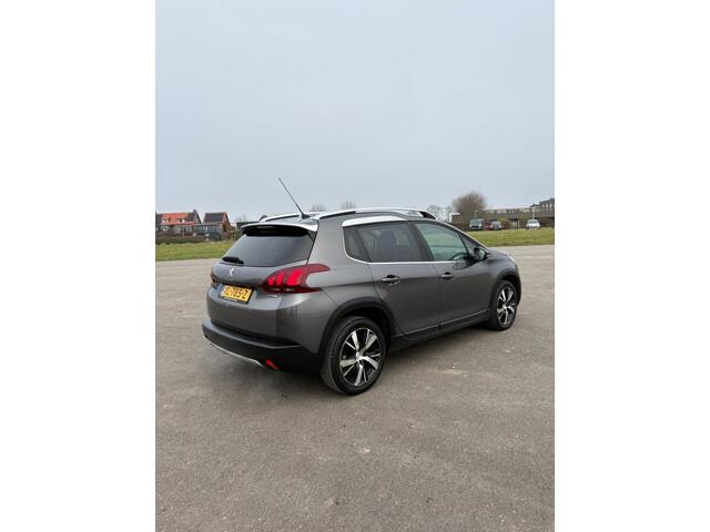 Peugeot 2008 1.2 GT-line Pano Leder Stoelverw Carplay Navi