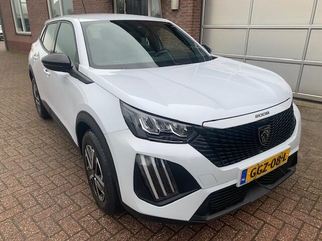 Peugeot 2008 1.2 PureTech 100 Trekhaak / Apple Carplay / Camera