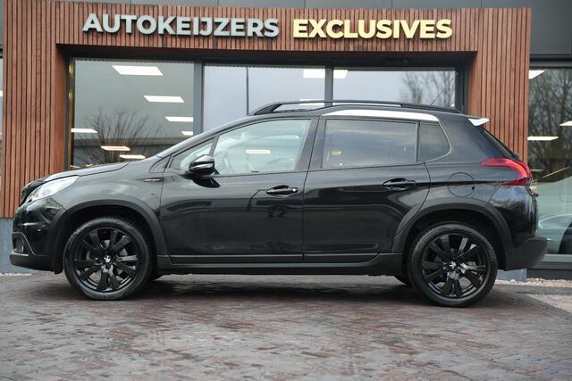 Peugeot 2008 1.2 PureTech GT-line Black on black Panoramadak Lederen bekleding