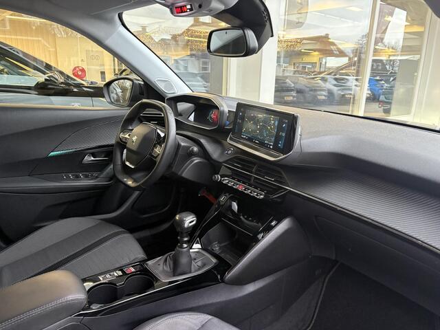 Peugeot 2008 1.2T 100pk Allure Pack | Adaptieve Cruise Control | Achteruitrijcamera | Trekhaak | Dealeronderhouden | Navigatie