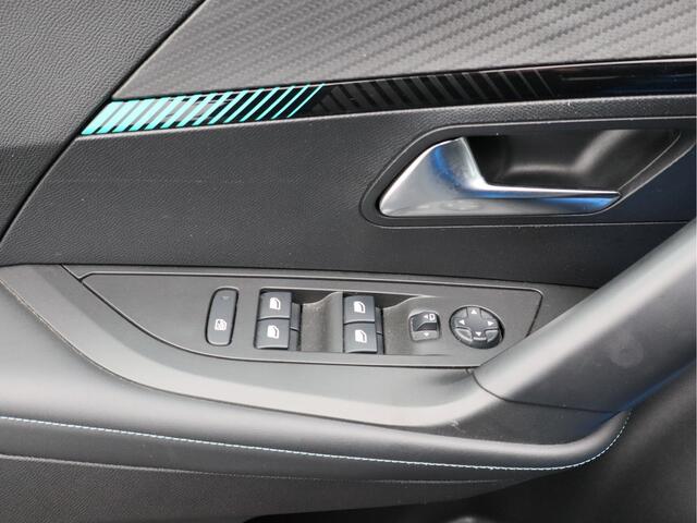 Peugeot 2008 1.2 PureTech Blue Lease Allure/ trekhaak!