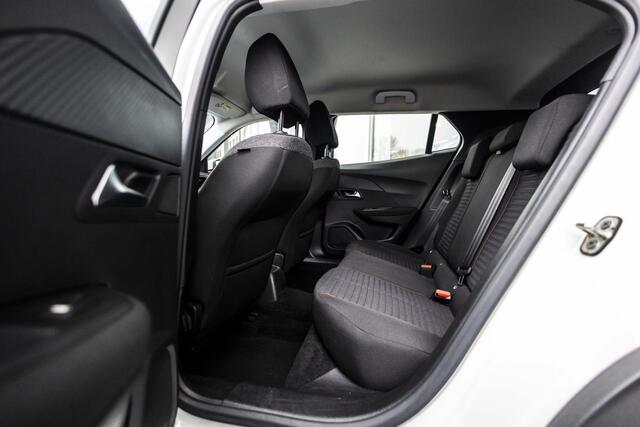 Peugeot 2008 1.2 PureTech Active | Automaat | Trekhaak | Carplay | NL Auto