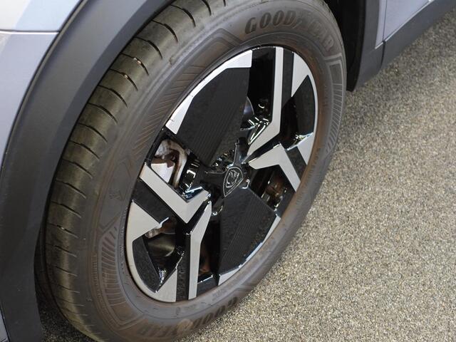 Peugeot 2008 1.2 PureTech 130pk Automaat Allure | Navigatie | Apple Carplay/Android Auto | 360 camera | Parkeersensoren | Blind Spot Assist | Adaptive Cruise Control | Stoelverwarming | Getinte ramen | Climate Control