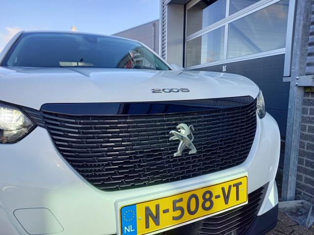 Peugeot 2008 1.2 130PK PureTech Active Pack - 1 EIGENAAR - NL AUTO - TREKHAAK - LED - CARPLAY / ANDROID - CLIMA - CRUIS -