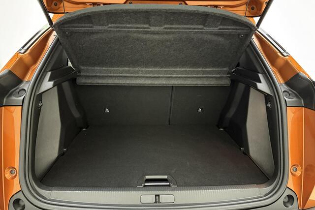 Peugeot 2008 1.2 PureTech Allure Pack Apple carplay/Android auto | Achteruitrijcamera | Automatische airco | Cruise control | LED verlichting | Lichtmetalen velgen 17'' |