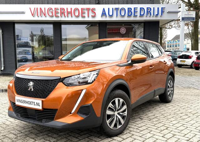 Peugeot 2008 100 Pk. Benzine Active Kenteken JXJ-50-N. * Airco * Cruise Control * Stoelverwarming * Navigatie & Spotify via Apple Carplay / Android Auto * Vingerhoets; Vierde Generatie Eersteklas Service. Al meer dan 100 jaar een begrip in de Brabantse Kempen.