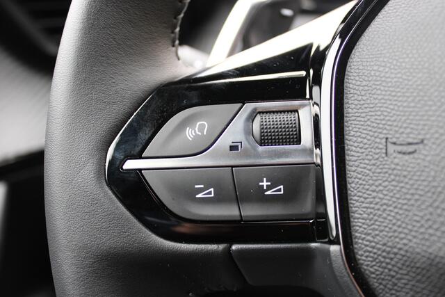 Peugeot 2008 1.2 PureTech Allure Pack | Adaptieve cruise | BLIS | Camera | Led