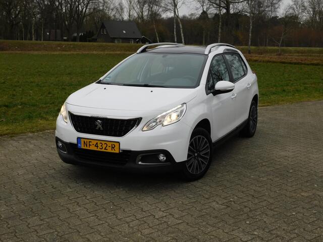 Peugeot 2008 1.2 PureTech Active, Automaat, Panodak
