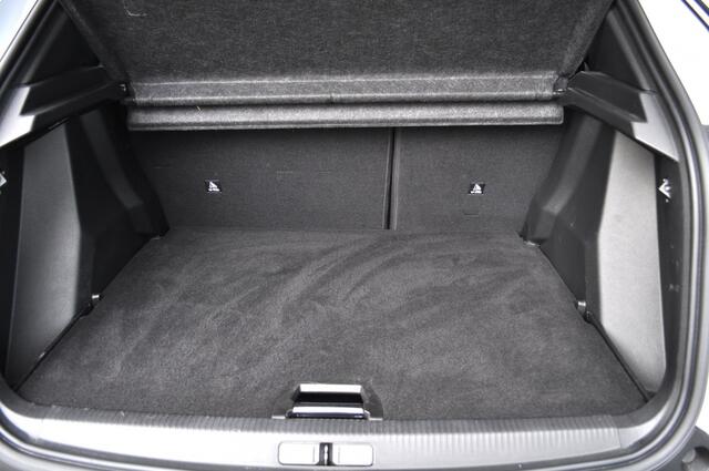 Peugeot 2008 1.2 Hyb 136 All. GripC stoelverw cam v+a