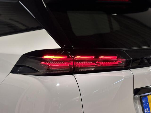 Peugeot 2008 GT Pack 1.2 Turbo 130pk EAT8 | SCHUIF/KANTELDAK | ALCANTARA INTERIEUR | 18" LM 'EVISSA' | NAVI | 360° CAMERA | STOELVERW. | DODEHOEKBEW. | DRAADLOZE LADER |