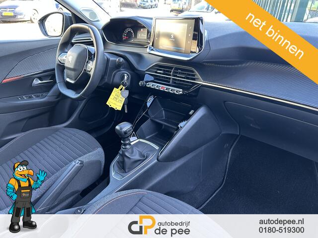 Peugeot 2008 1.2 PureTech Allure GARANTIE/CARPLAY/CLIMA/CRUISE/NAVI/LICHTM. rijklaarprijs!