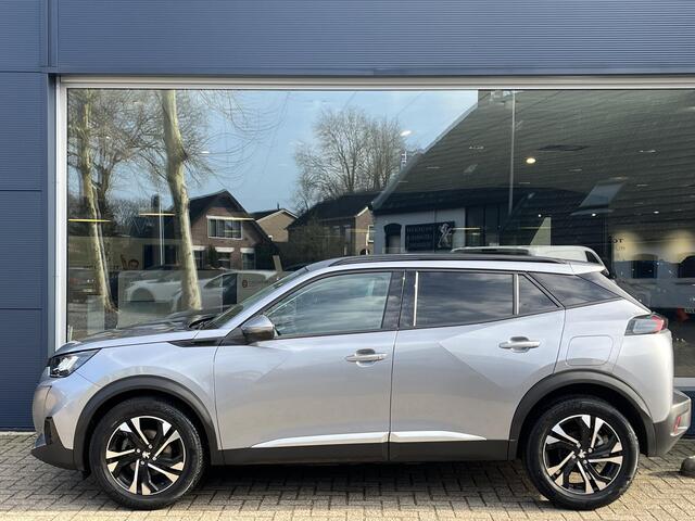 Peugeot 2008 1.2 Turbo 130 PK Allure Pack | 1e Eigenaarsauto met slechts 35.500 KM | Hoge Zitpositie | Navigatie | Climate Control | Keyless Entry | Draadloze Telefoonlader | Digitaal Dashboard | Camera | Parkeersensoren V+A | LED Verlichting | 17" Lichtmetalen Velgen