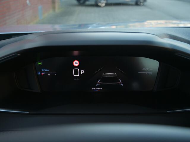 Peugeot 2008 1.2 Hybrid 145 Pk Allure Automaat Navi / DAB / Apple Carplay / Camera
