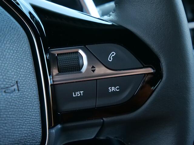 Peugeot 2008 1.2 Hybrid 145 Pk Allure Automaat Navi / DAB / Apple Carplay / Camera