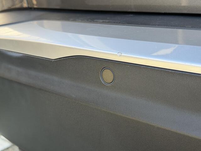 Peugeot 2008 Allure 1.2 PureTech 130PK EAT8 Automaat Parkeersensoren Achter, Trekhaak, Led Koplampen, Apple Carplay, Android Auto