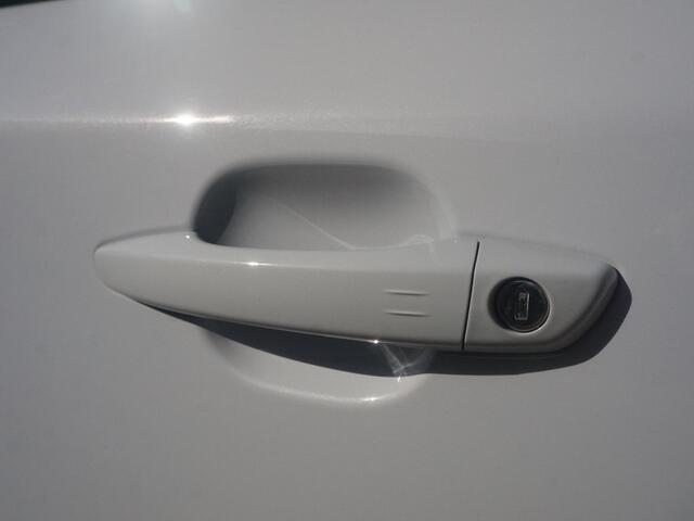 Peugeot 2008 1.2 Hybrid 136 GT 360 Camera